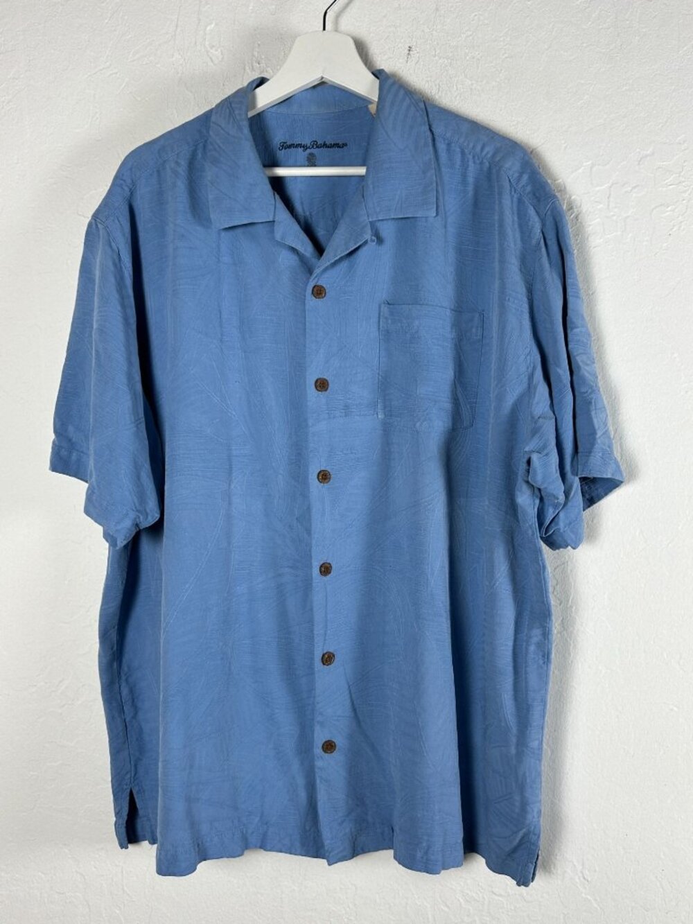 Tommy Bahama Mens Blue Silk Textured Button Up Camp Shirt XL Tropical Casual